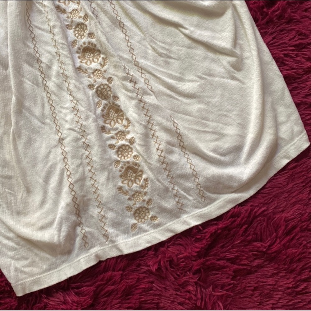 Boho cream scoop neck top - Picture 4 of 14